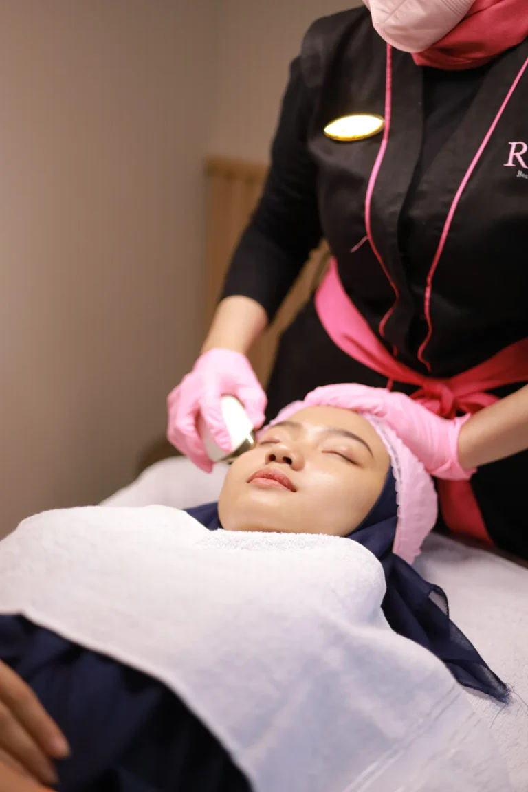 Perawatan Facial RC'L Aesthetic