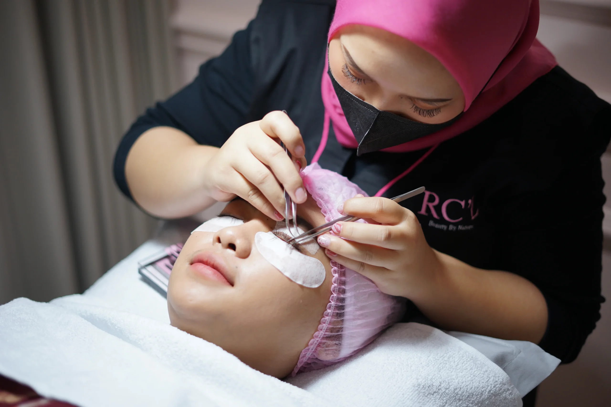 Perawatan Eyelash dan Brow RC'L Aesthetic